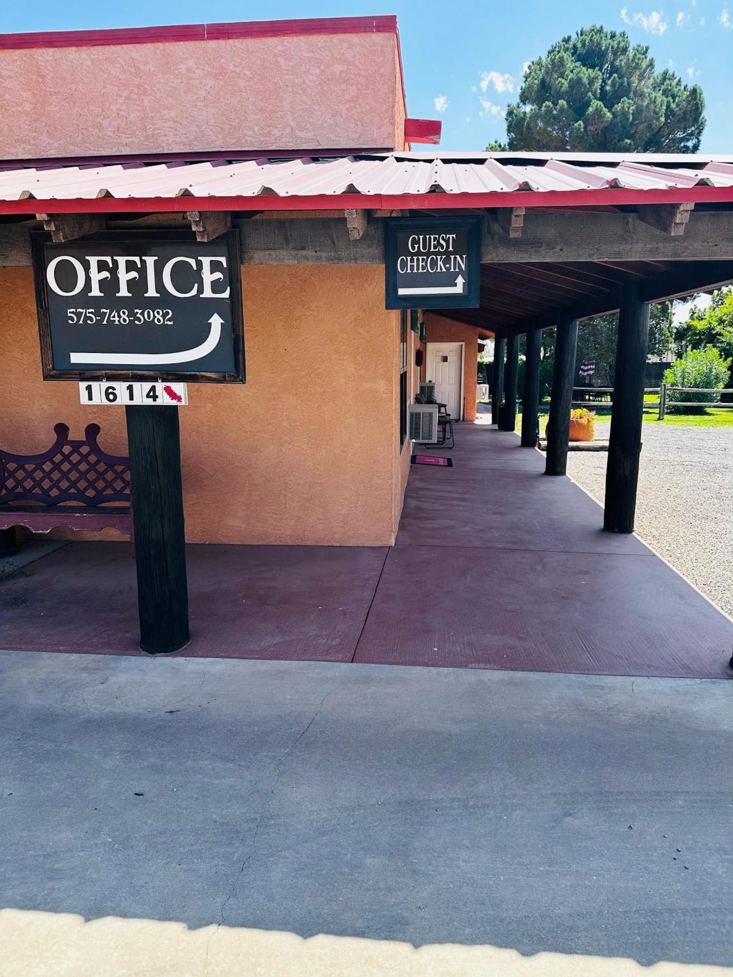 Adobe Rose Boutique Inn Artesia Exterior foto